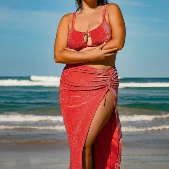 Berlook Red Lurex Plus Size Cover-Up | Size 16 | 1X | NWT | Twist Detail - Picture 3 of 4